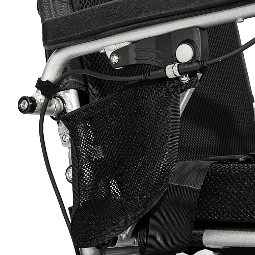 Карманы на подлокотниках