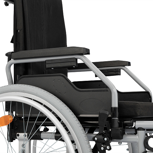 Подлокотники, регулируемые по высоте и глубине