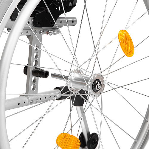 Быстросъемные задние колеса с кнопочной фиксацией
